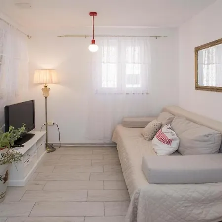 Apartment Petra